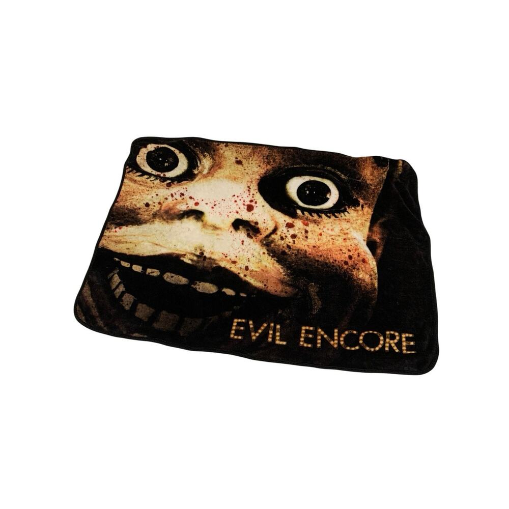 Howl‎ O Scream Evil Encore 2016 Halloween Scary Throw Blanket  Vintage Rare Find